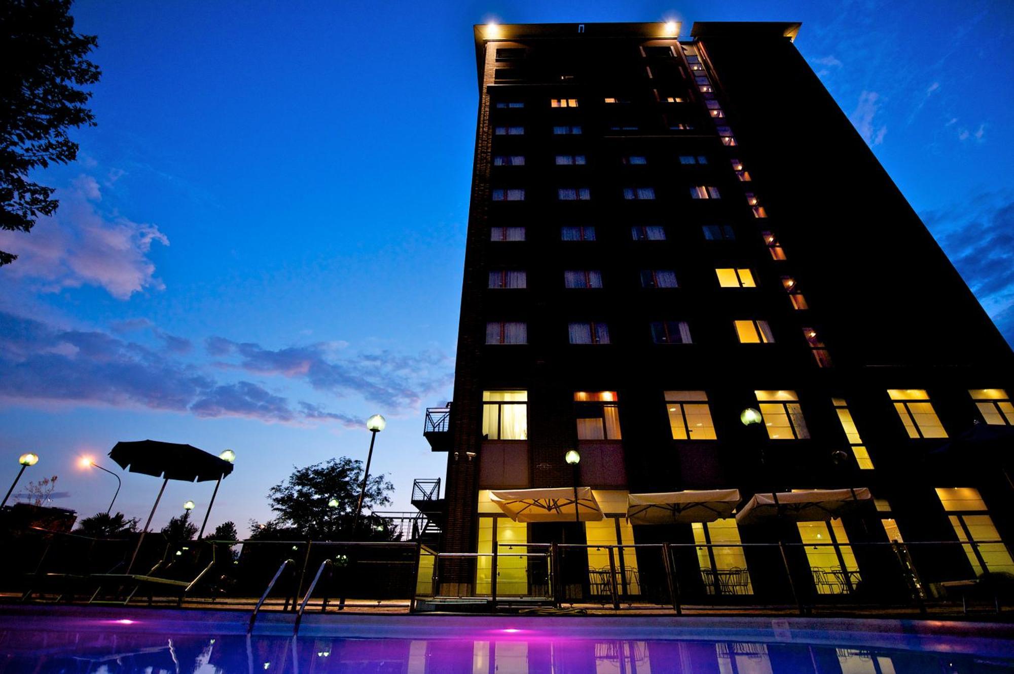 Novotel Torino Corso Giulio Cesare מראה חיצוני תמונה