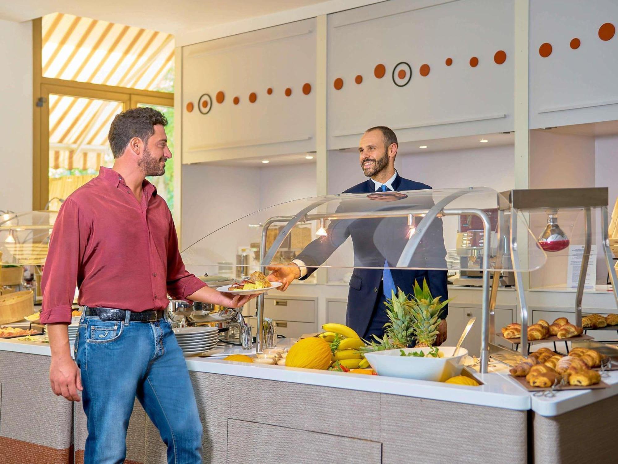 Novotel Torino Corso Giulio Cesare מראה חיצוני תמונה